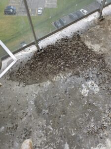 balcony cleaning3
