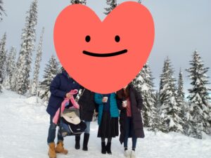 아이과 함께 있는 사진